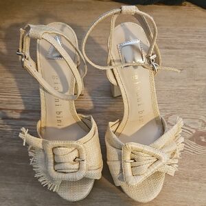 Gianni Bini  Women's Tobias Platform Heels